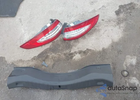 2016 Ford Fusion Hybrid Se z USA, uszkodzony, nr VIN 3FA6P0LU2GR154567